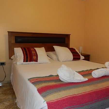 Hostal Illari ซานเปโดร เด อาตากามา ภายนอก รูปภาพ