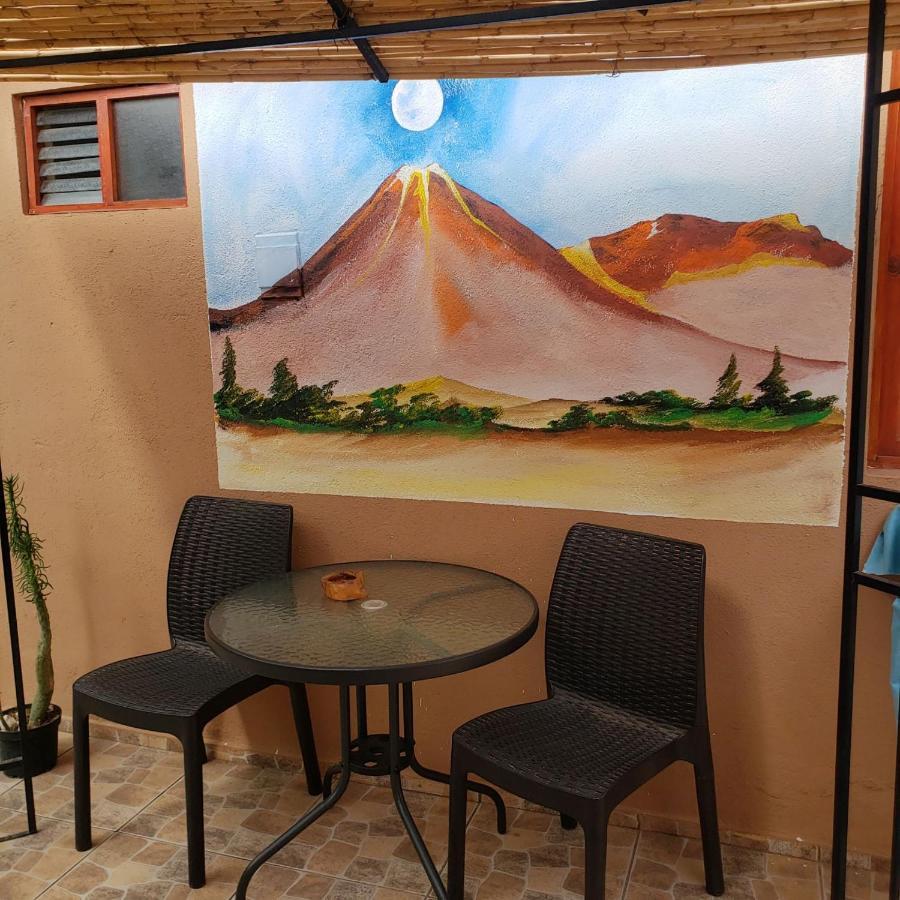 Hostal Illari ซานเปโดร เด อาตากามา ภายนอก รูปภาพ